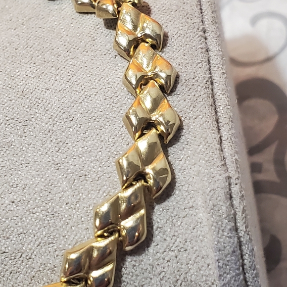 Solid 10kt Link Bracelet - Picture 4 of 6